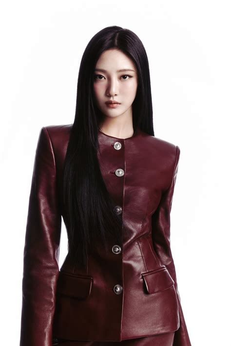 versace kpop ambassador|ningning aespa versace.